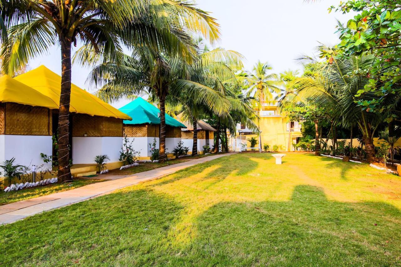 Oyo Flagship 19362 Sai Coco Resort Morjim Kültér fotó